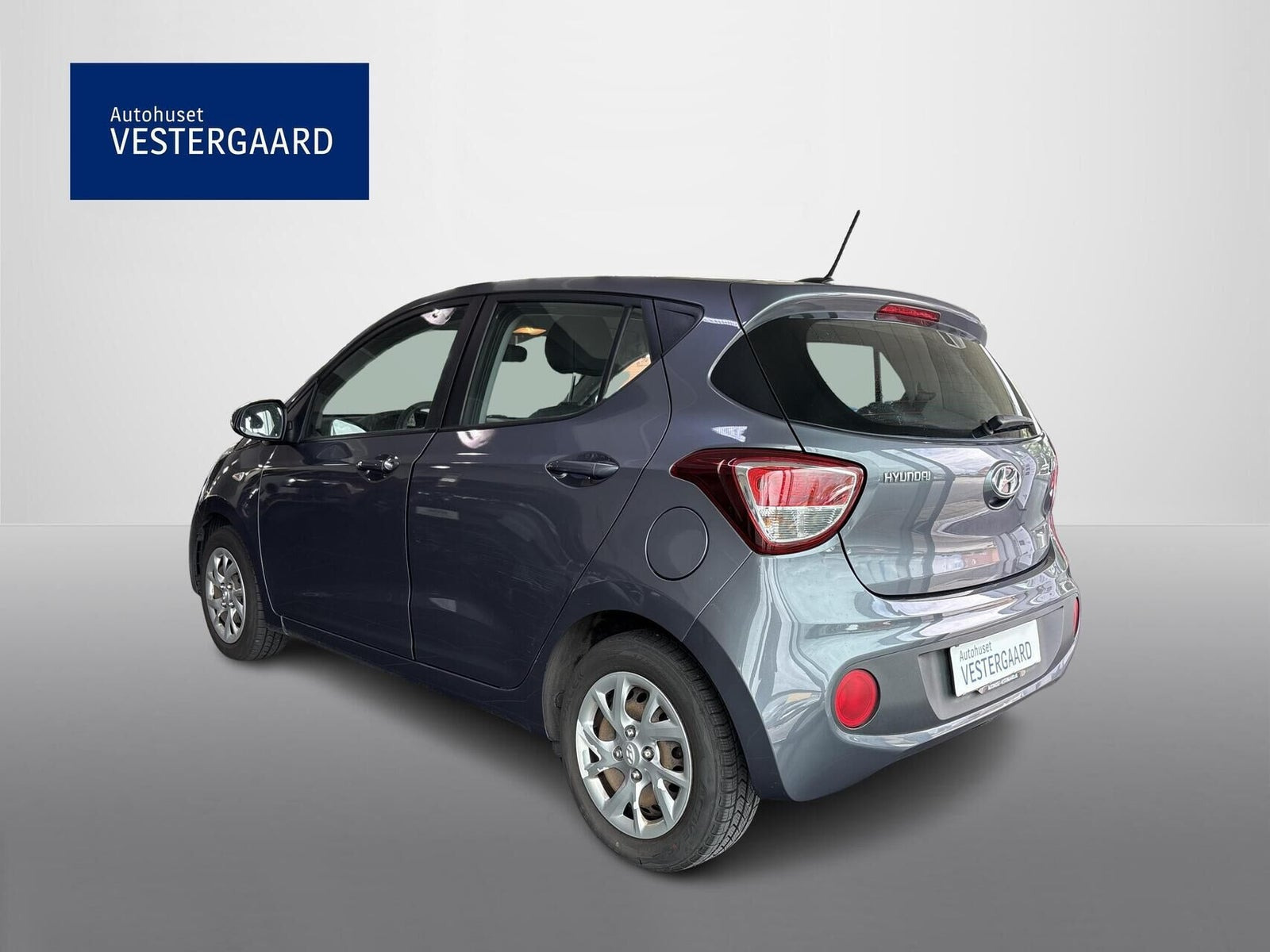 Grå Hyundai i10 fra 2018