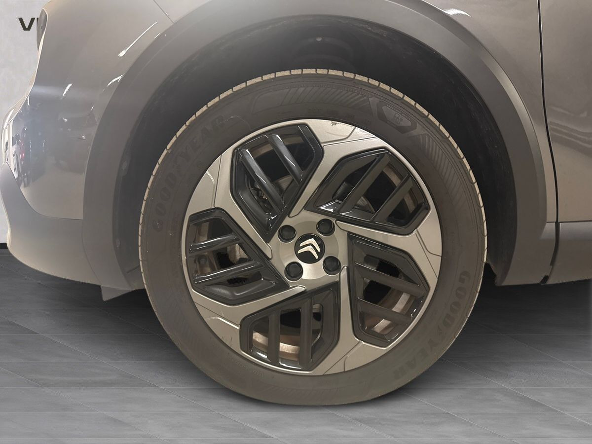 Grå Citroën ë-C4 fra 2024