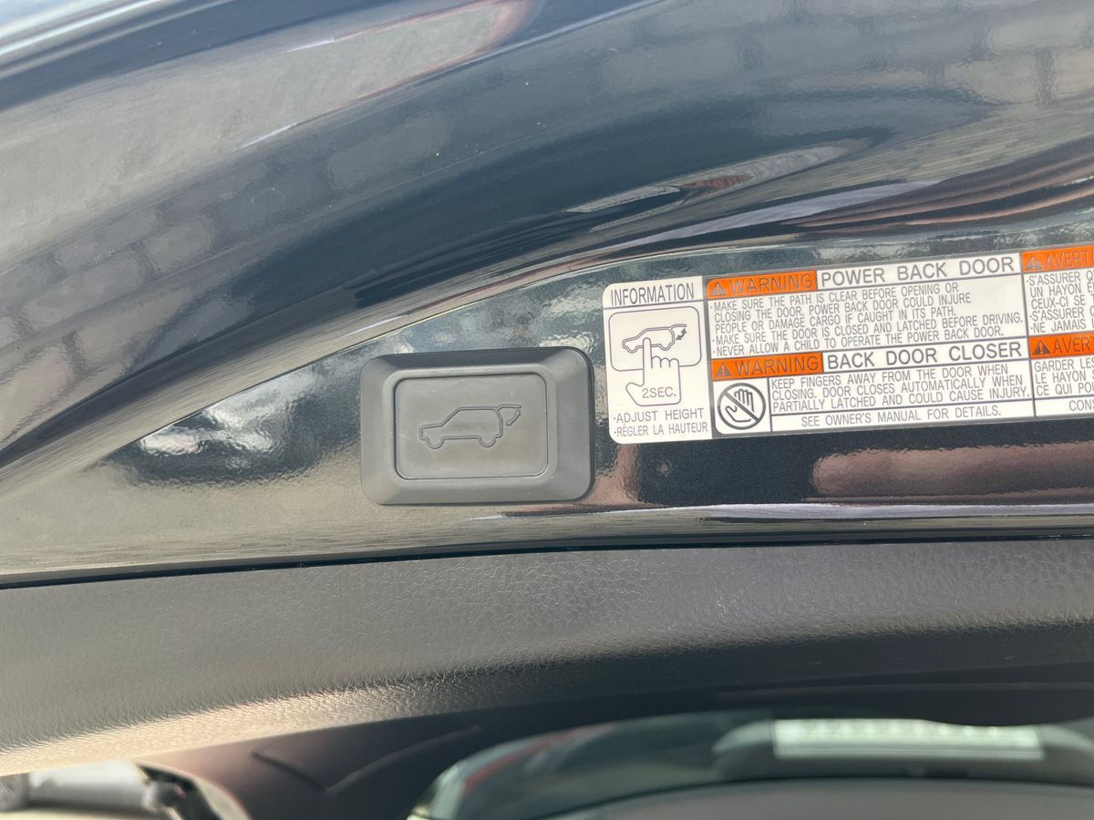 Sort Toyota RAV4 fra 2018