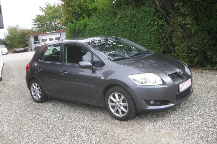 Sort Toyota Auris fra 2009