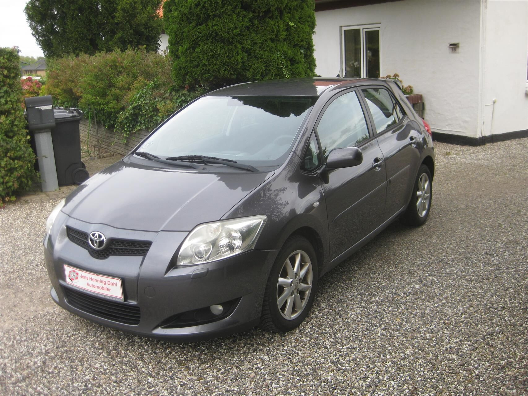 Sort Toyota Auris fra 2009