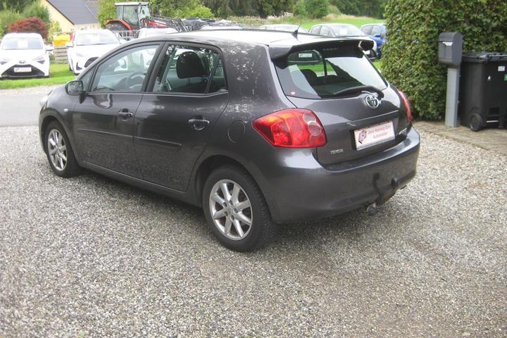 Sort Toyota Auris fra 2009