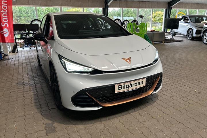Hvid Cupra Born fra 2022