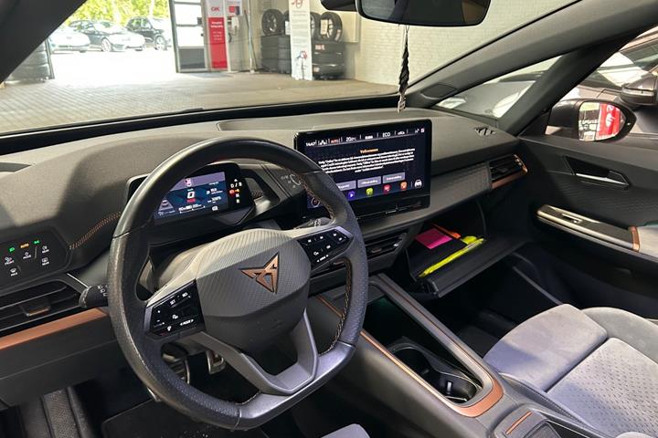 Hvid Cupra Born fra 2022