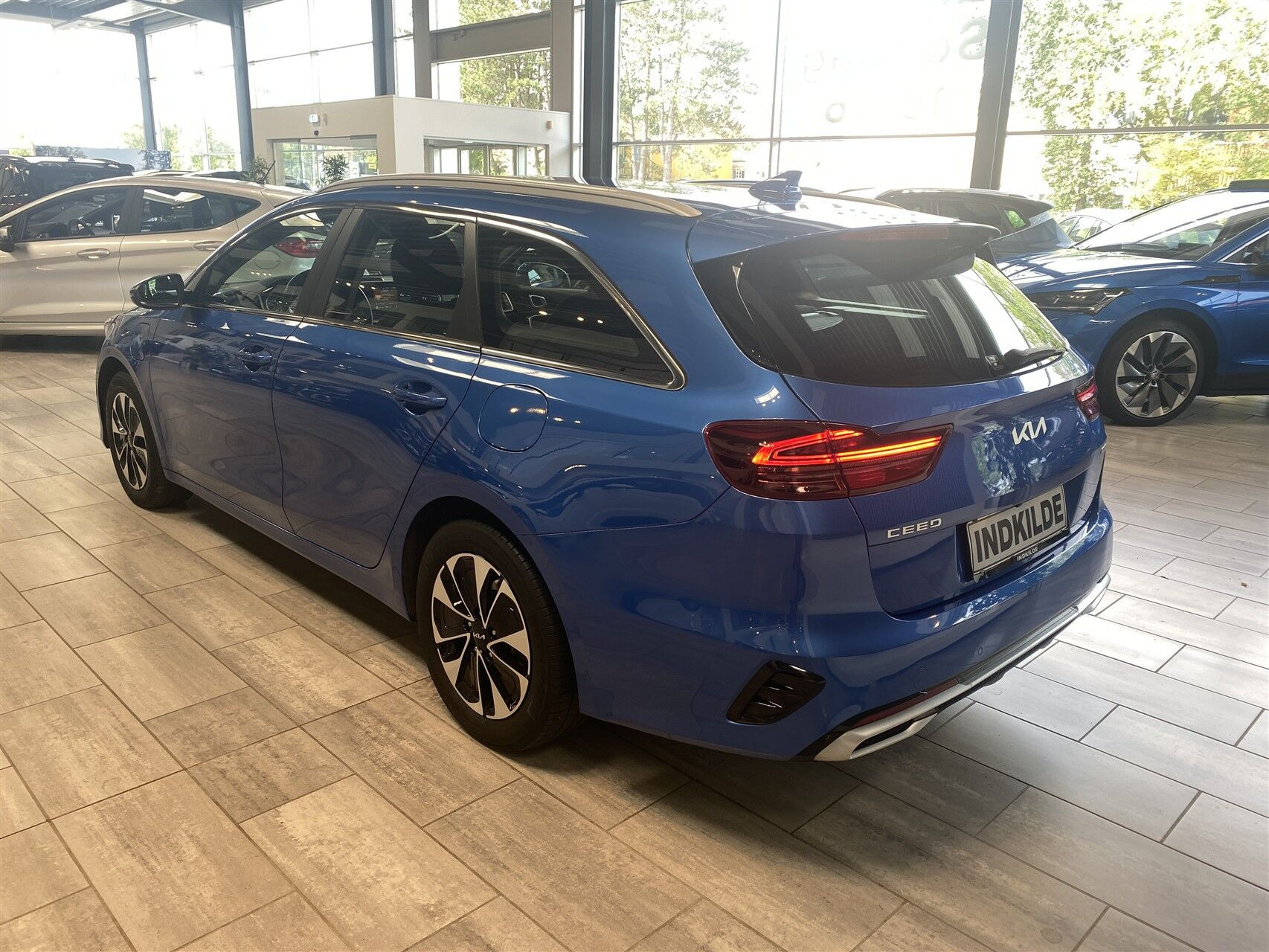 Blå Kia Ceed fra 2021