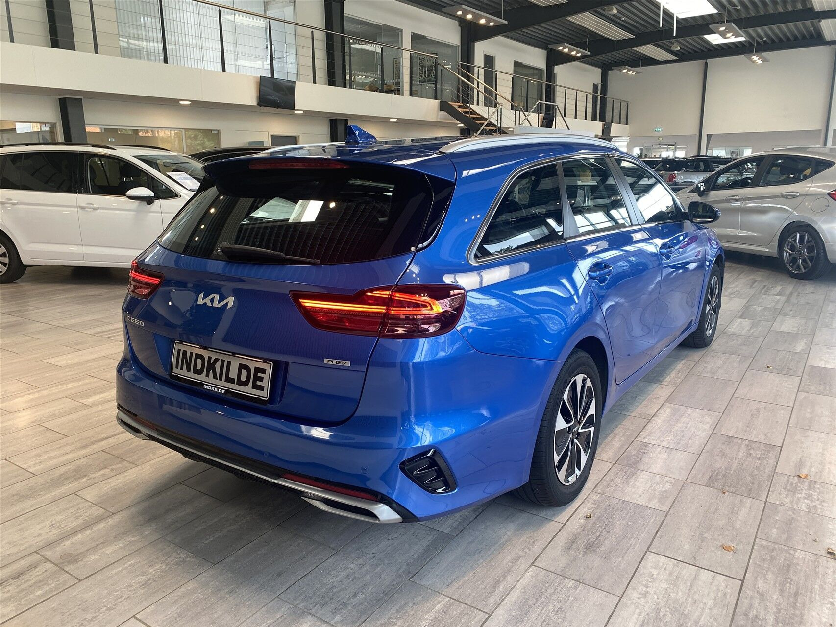 Blå Kia Ceed fra 2021