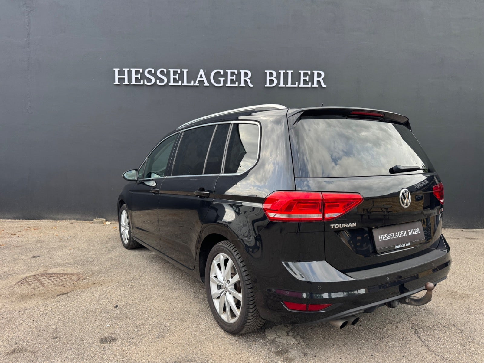 Sort VW Touran fra 2018