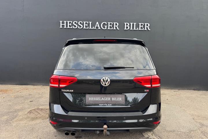 Sort VW Touran fra 2018