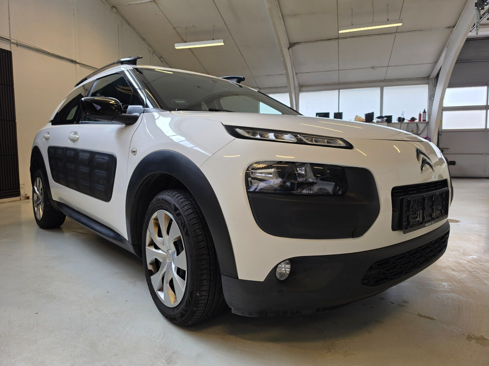 Hvid Citroën C4 Cactus fra 2015
