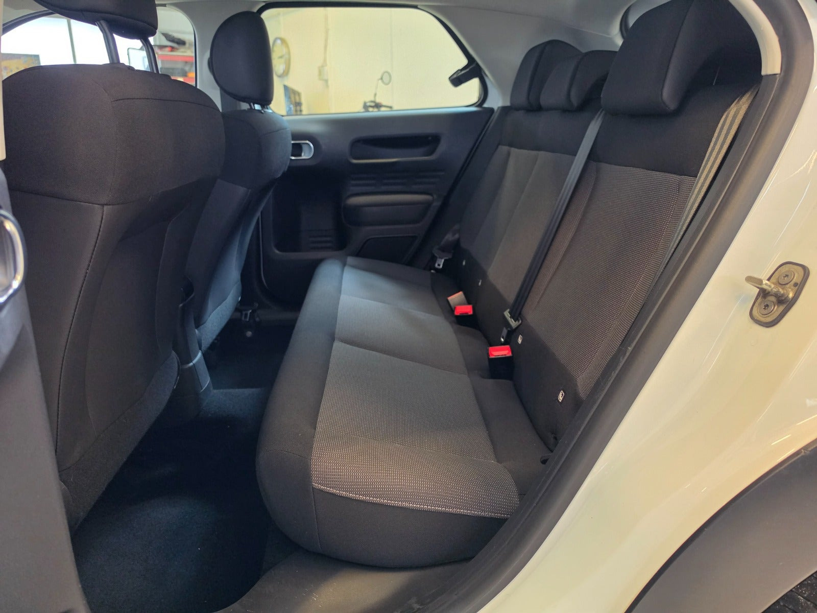 Hvid Citroën C4 Cactus fra 2015
