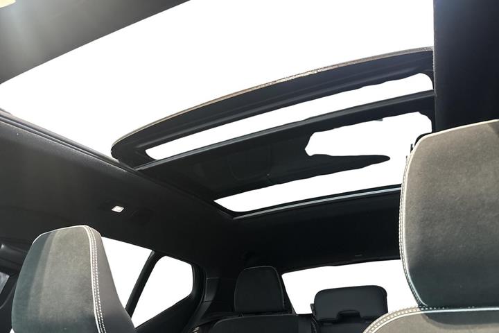 Sort Volvo XC40 fra 2023