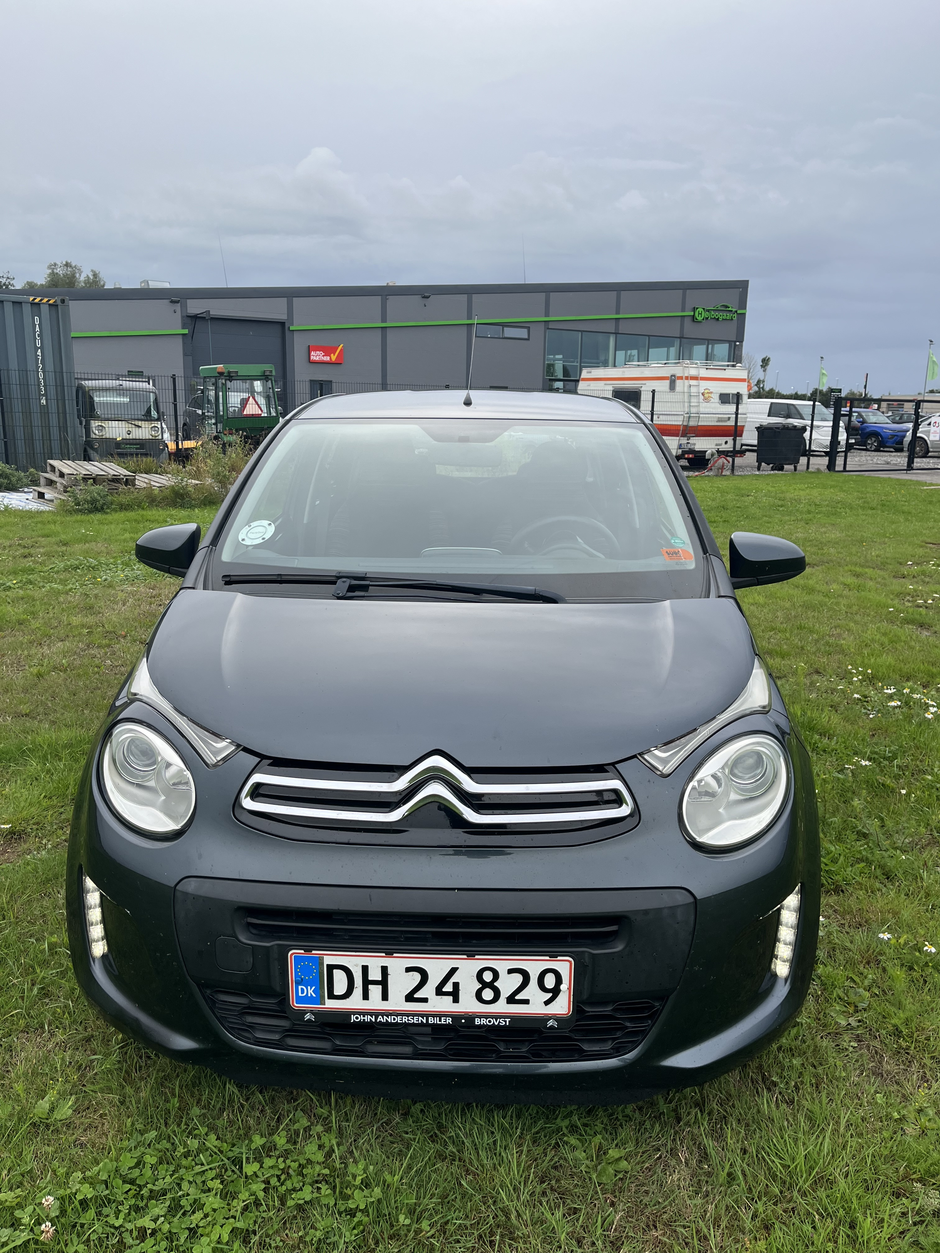 Grå Citroën C1 fra 2016