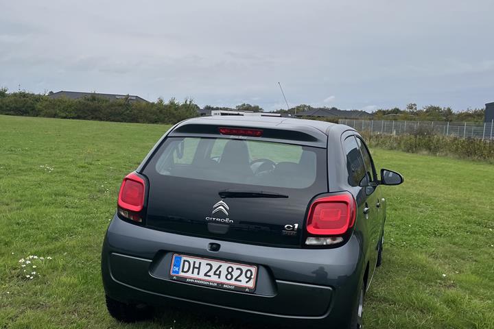 Grå Citroën C1 fra 2016