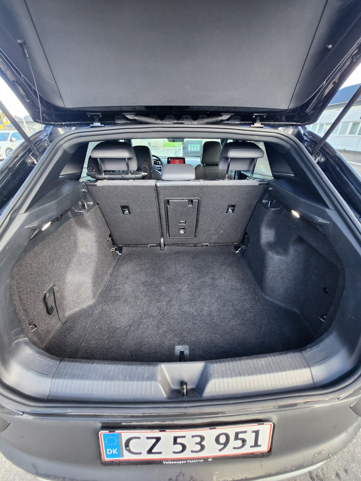 Grå VW ID.4 fra 2021