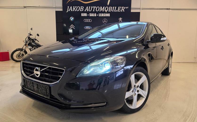 Volvo V40 1,6 T2 120 Momentum