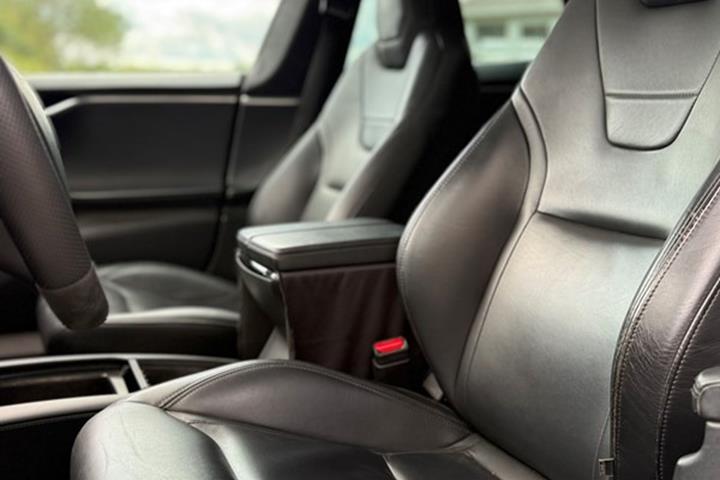 undefined Tesla Model S fra 2015