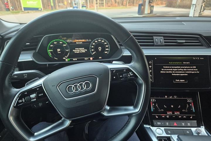 undefined Audi e-tron fra 2020