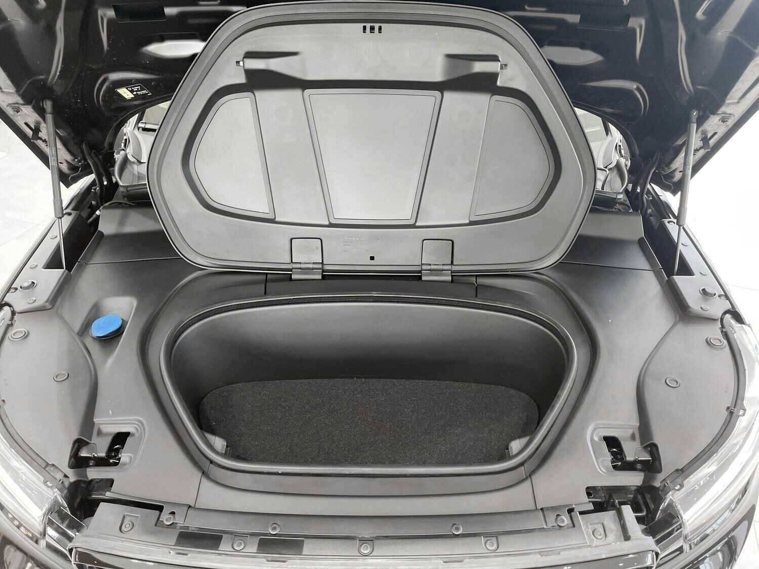 Sort Volvo XC40 fra 2022