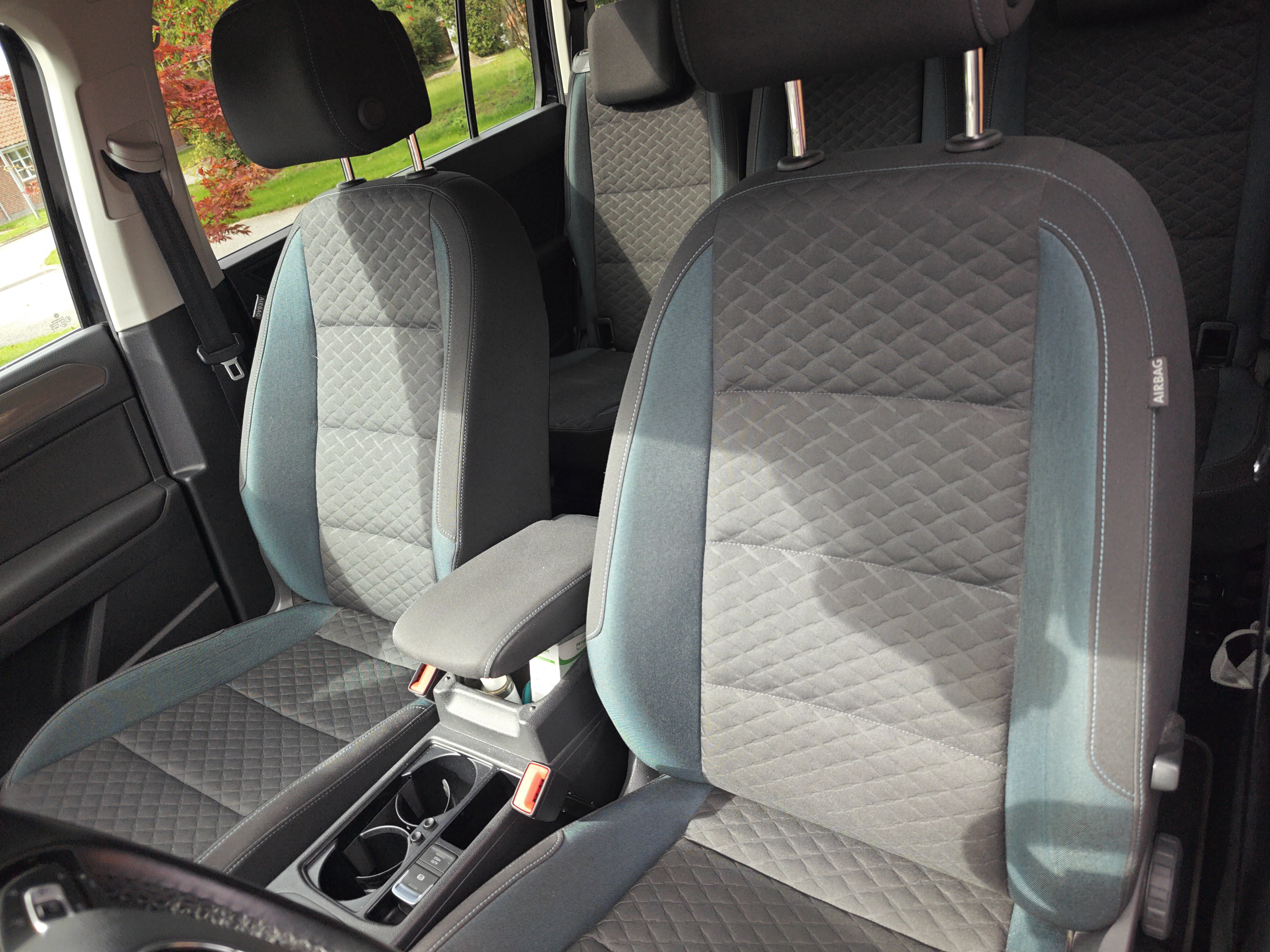 Sort VW Touran fra 2019