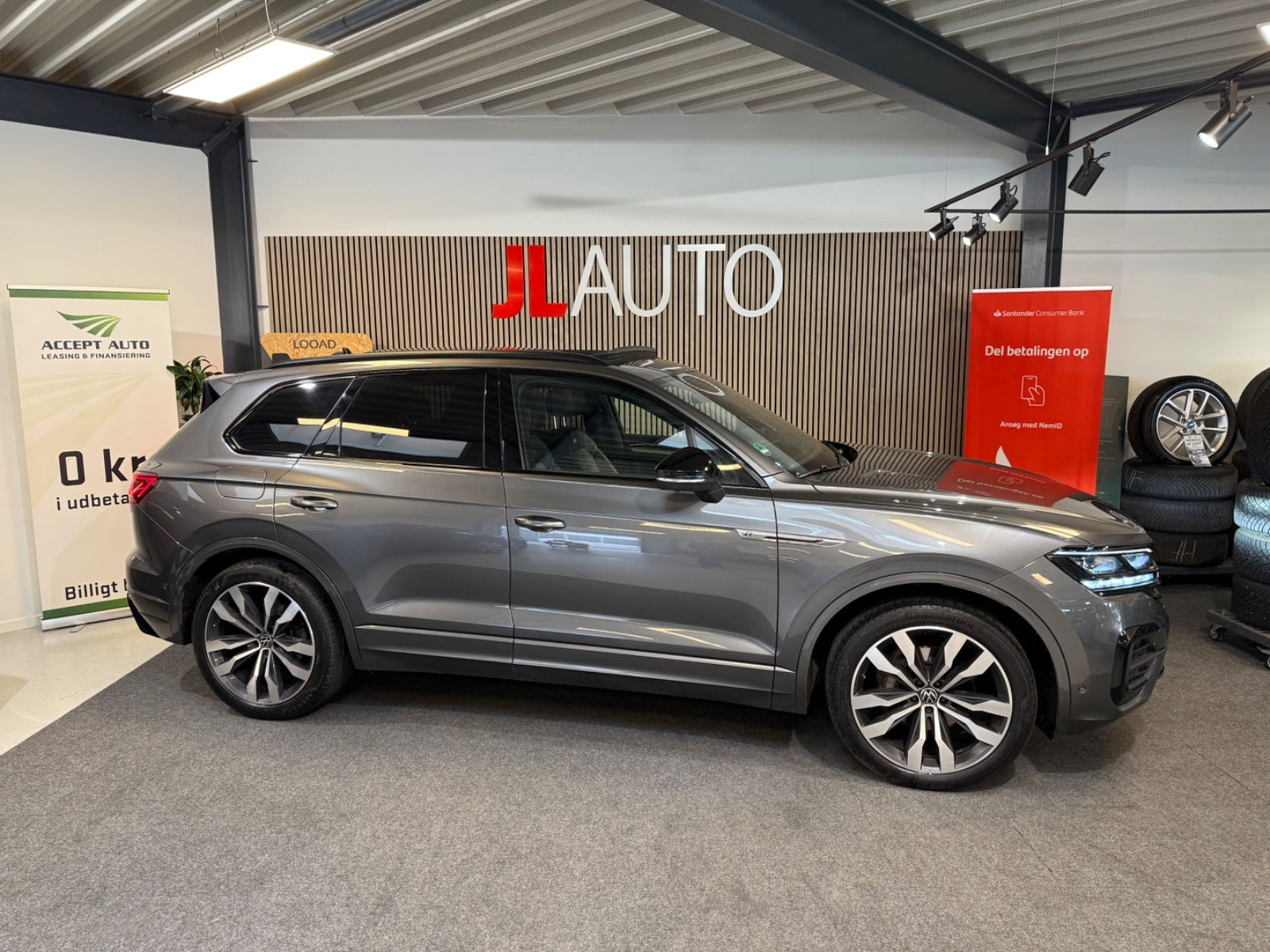 VW Touareg 3,0 TDi 286 R-line aut. 4Motion