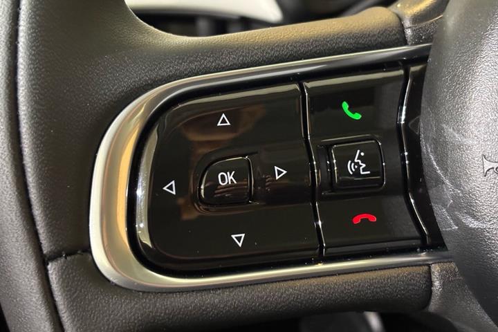 Hvid Fiat 500e fra 2023