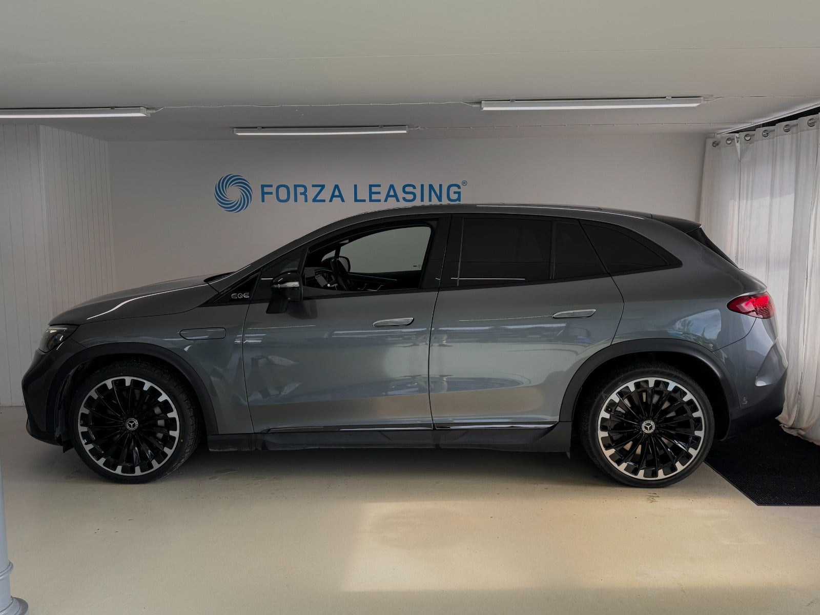 Mercedes EQE350+ SUV AMG Premium
