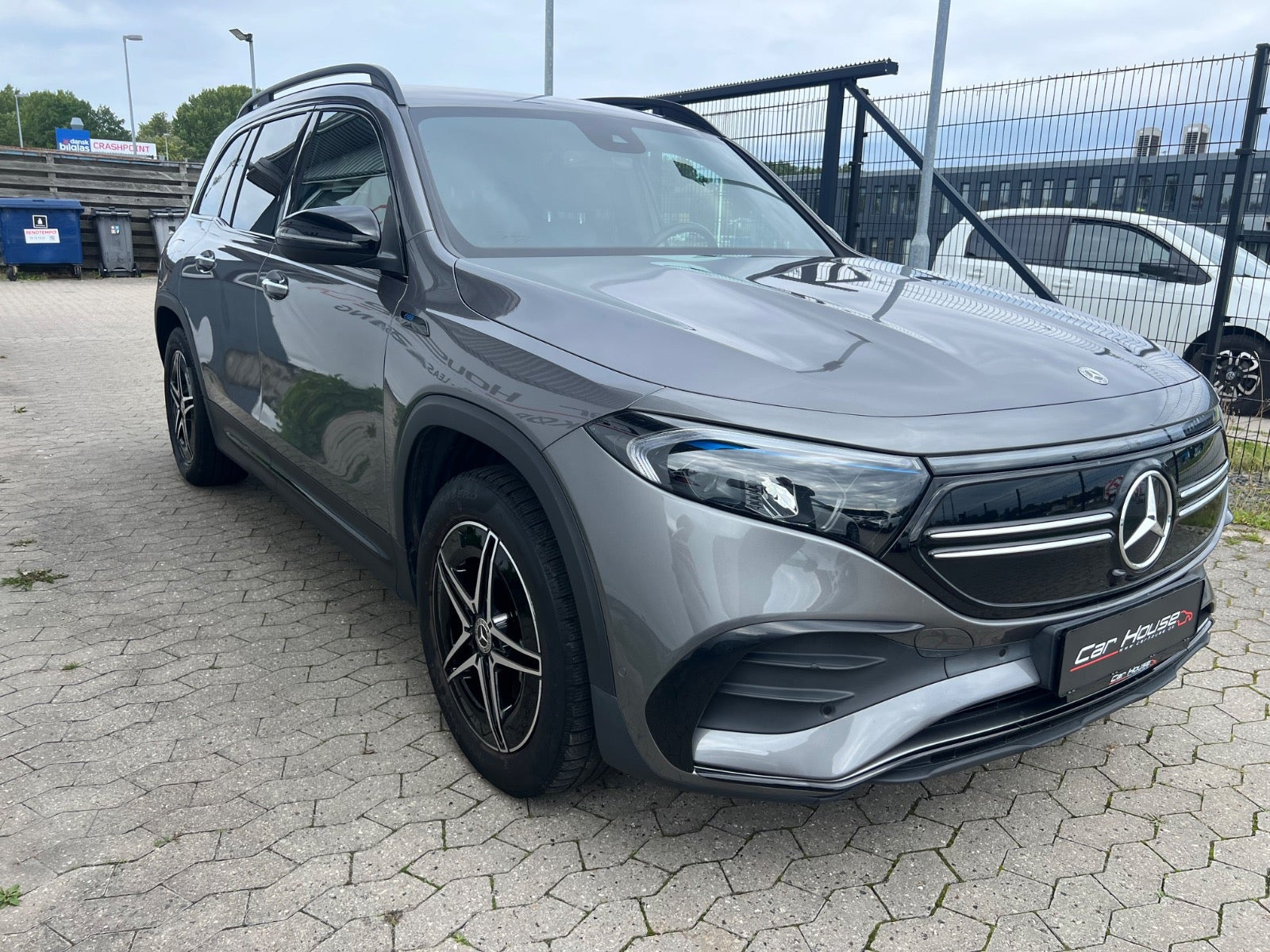 undefined Mercedes EQB250+ fra 2023