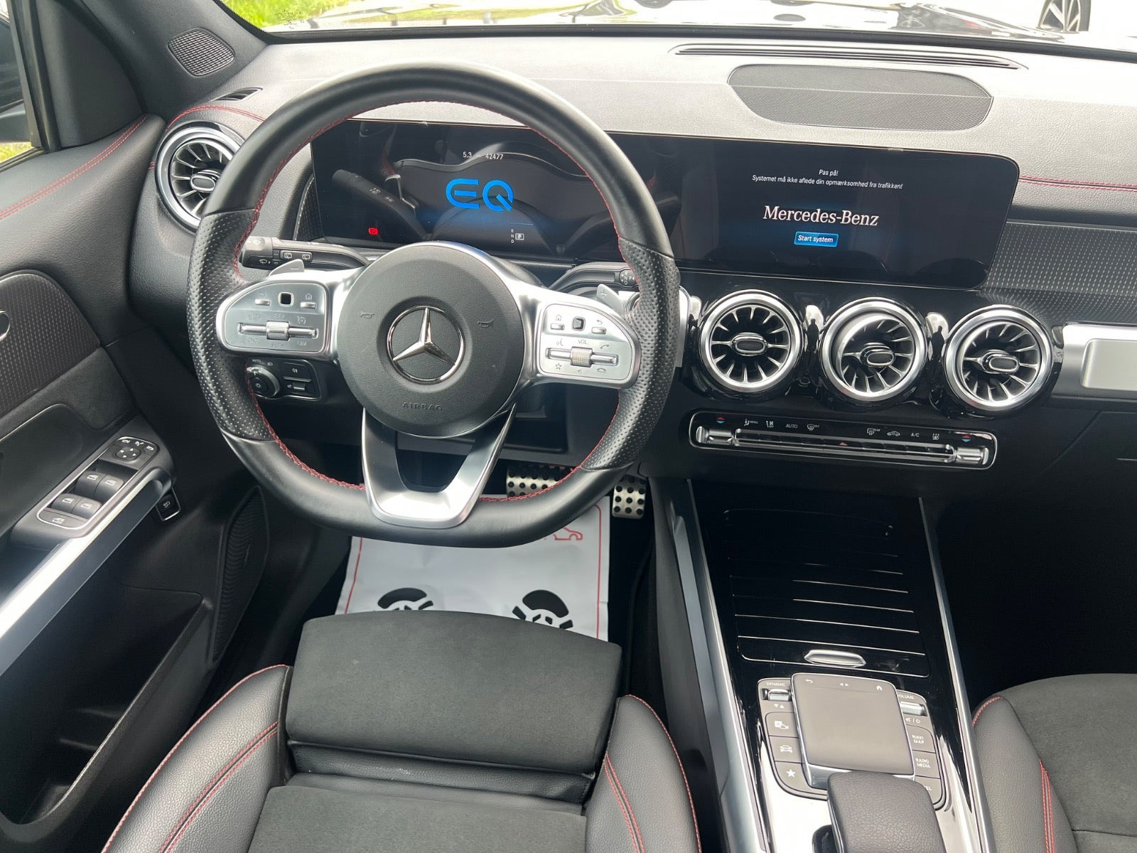 undefined Mercedes EQB250+ fra 2023