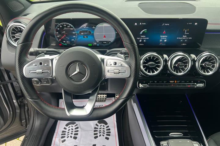 undefined Mercedes EQB250+ fra 2023