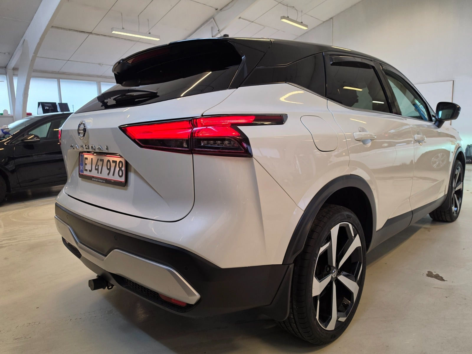 Hvid Nissan Qashqai fra 2021