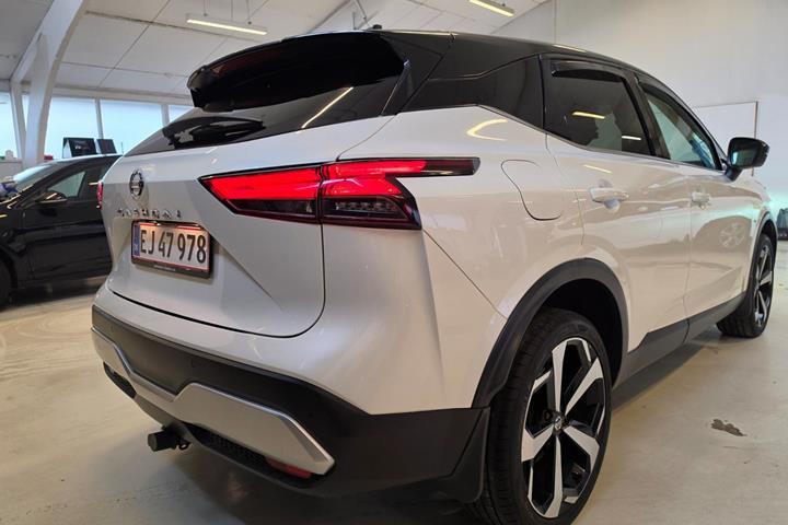 Hvid Nissan Qashqai fra 2021