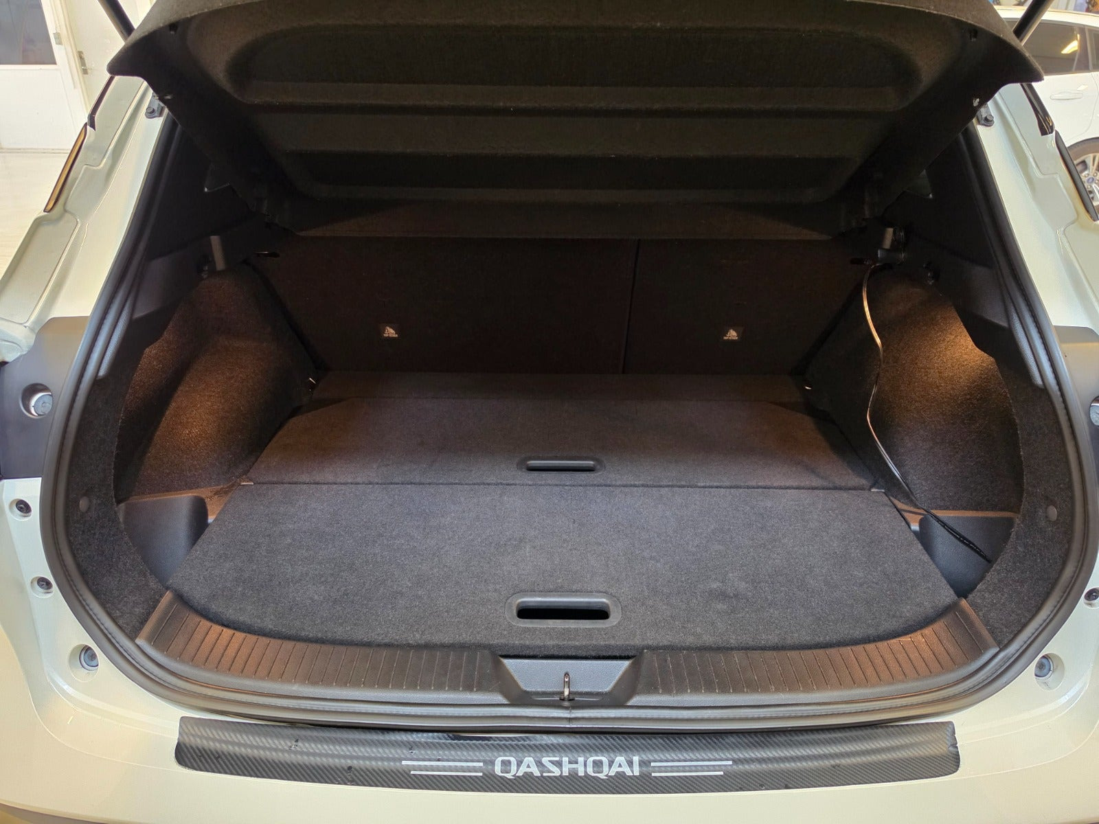 Hvid Nissan Qashqai fra 2021