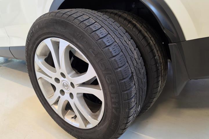 Hvid Nissan Qashqai fra 2021