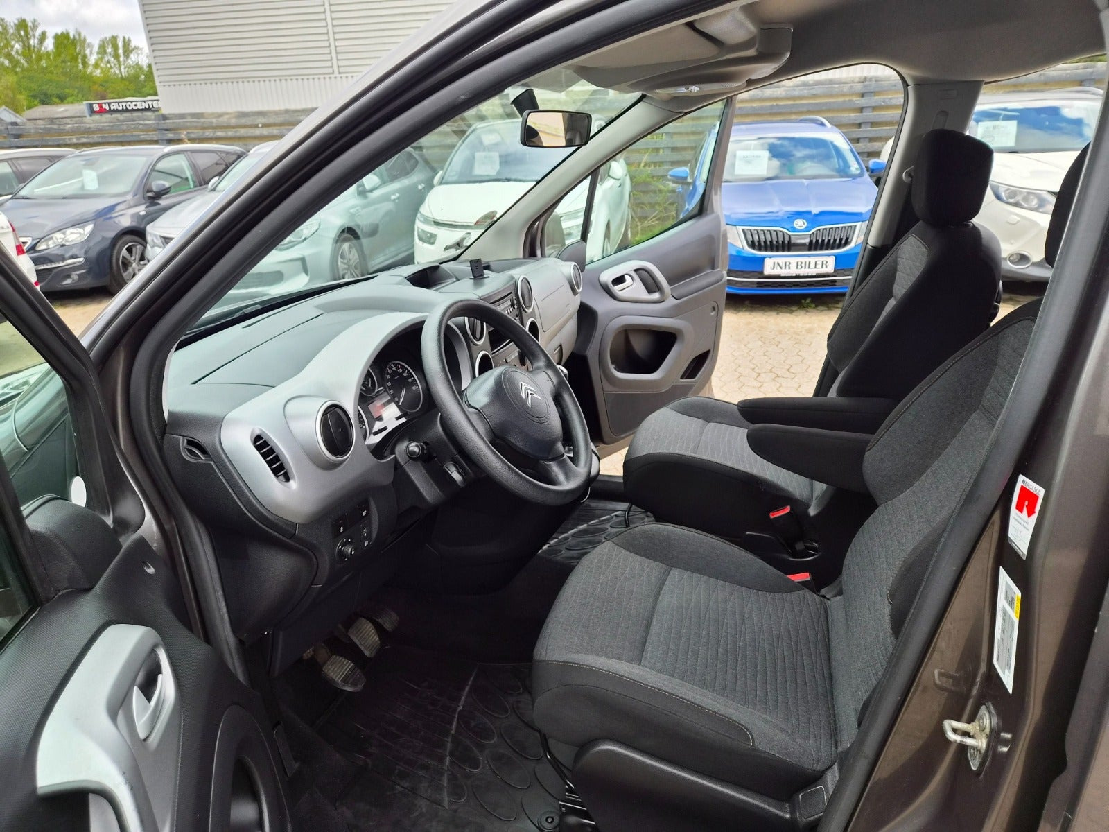 Brun Citroën Berlingo fra 2018