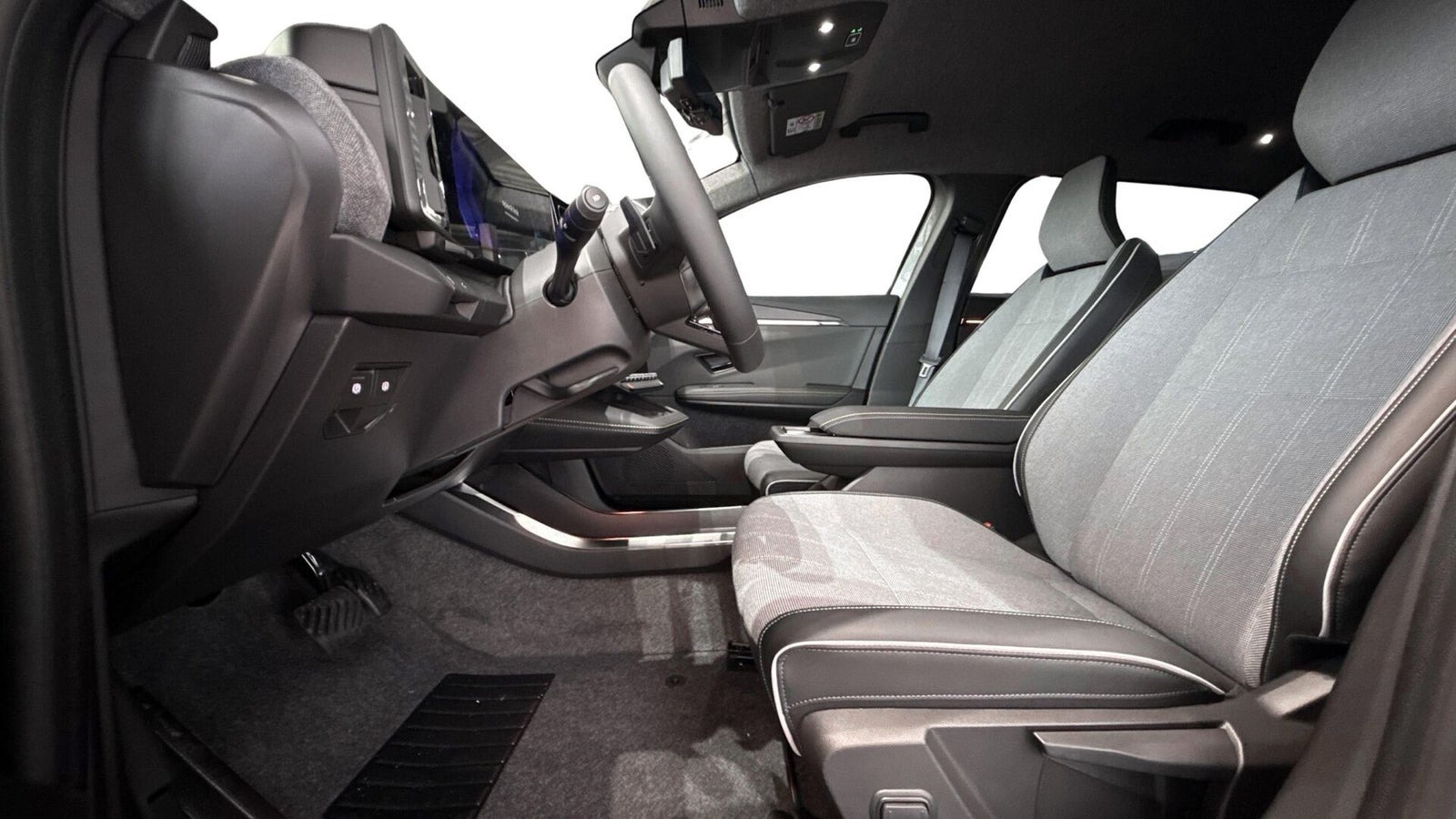Grå Renault Scenic E-Tech fra 2026