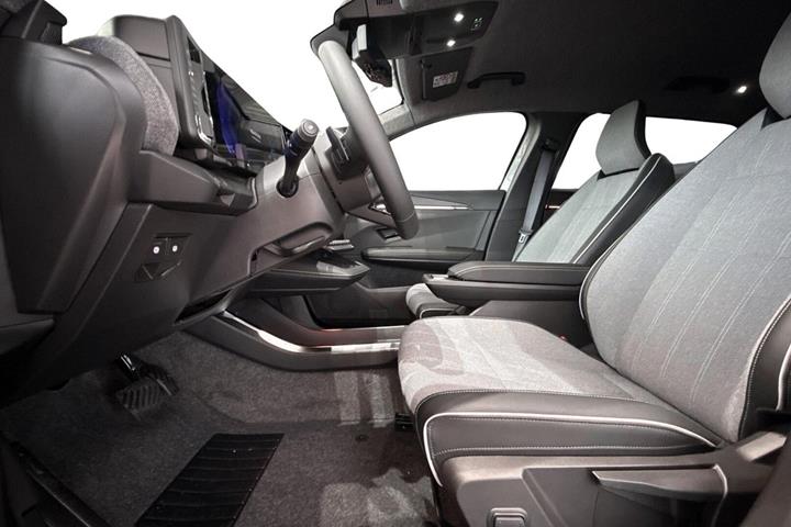 Grå Renault Scenic E-Tech fra 2026
