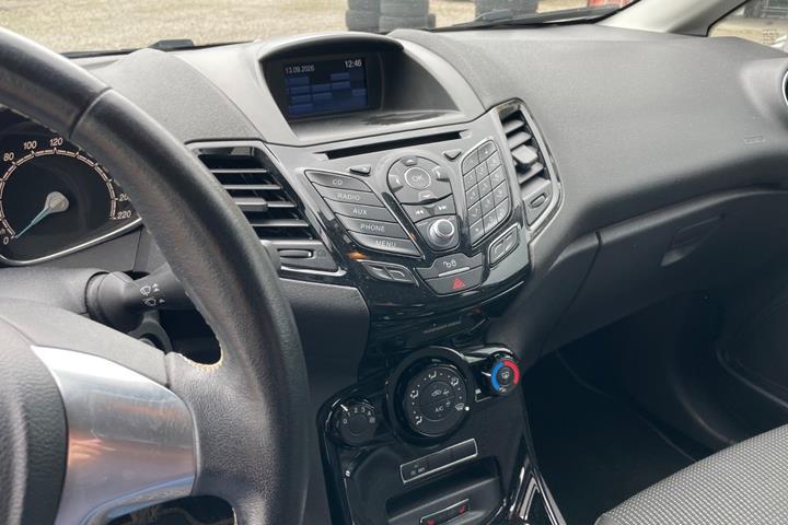 Sort Ford Fiesta fra 2015