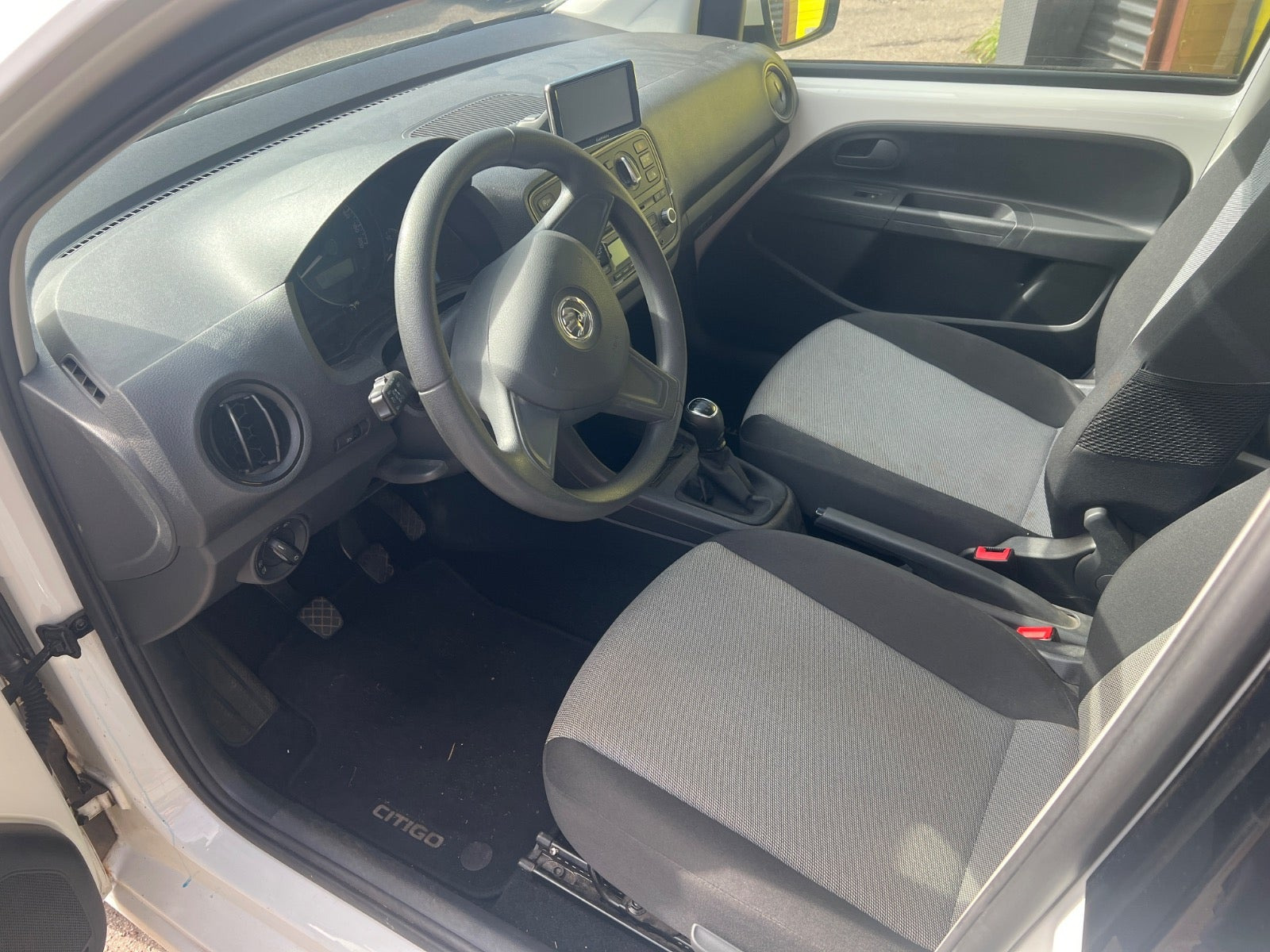 Hvid Skoda Citigo fra 2014