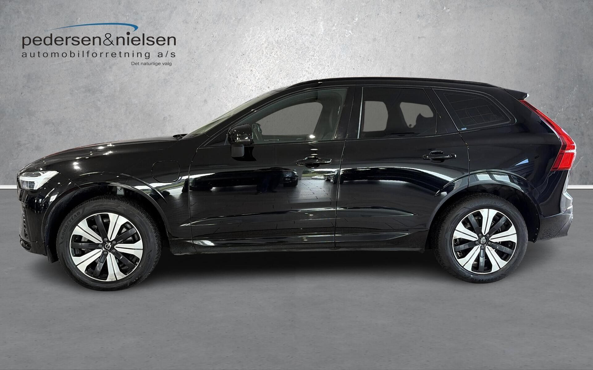 Sort Volvo XC60 fra 2022
