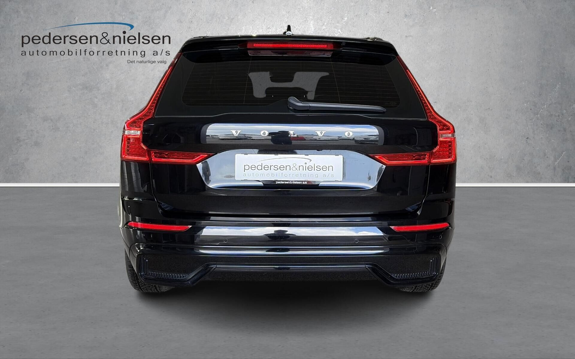 Sort Volvo XC60 fra 2022