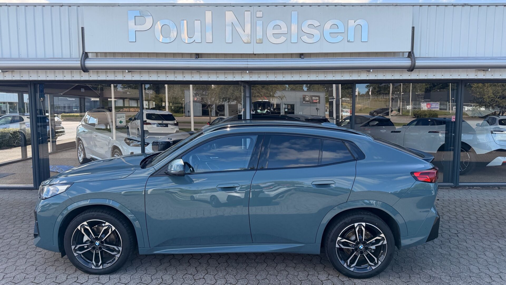 BMW iX2 eDrive20 EL Fully Charged M Sport 204HK 5d Aut.