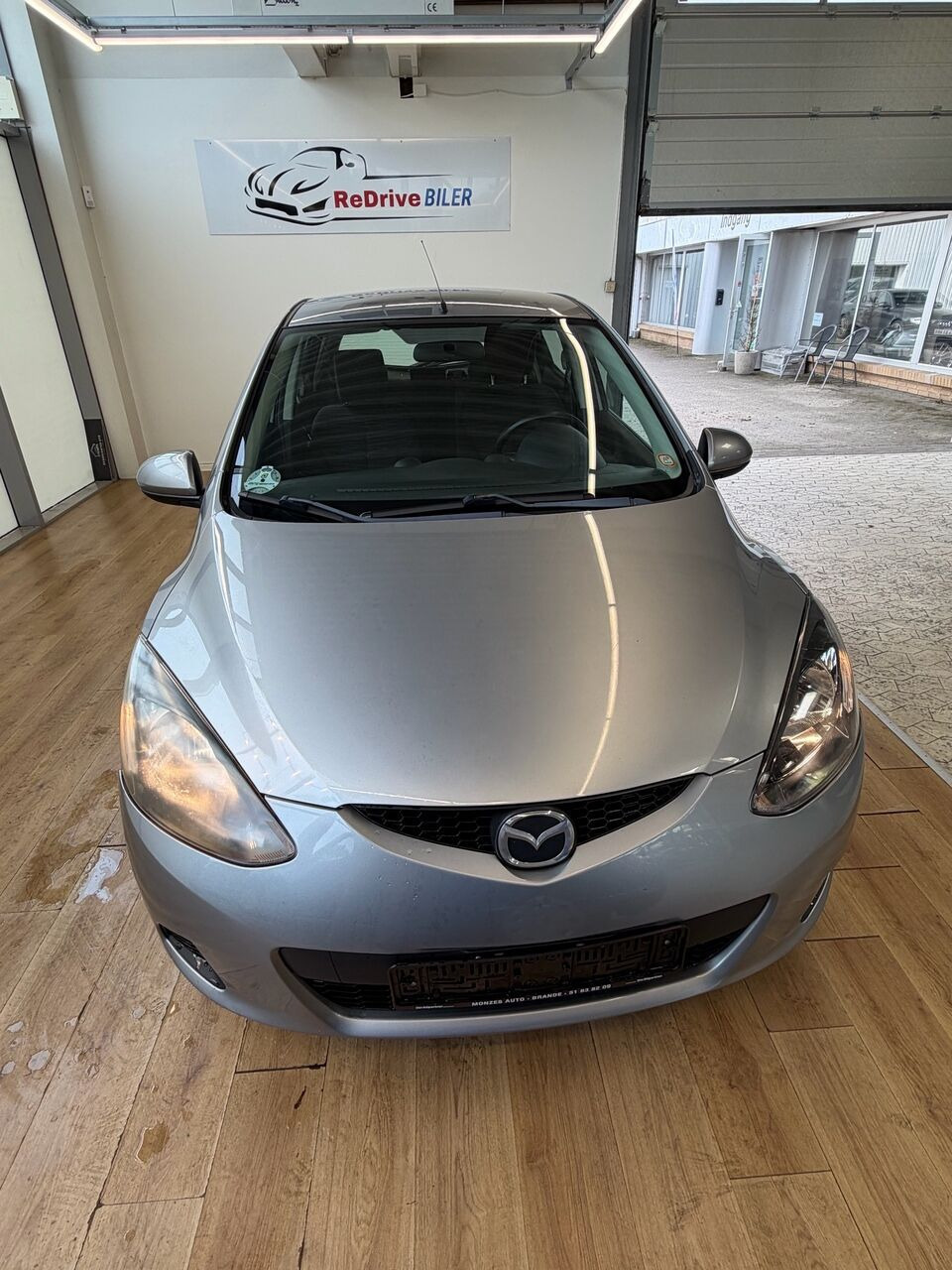 Sølv Mazda 2 fra 2009