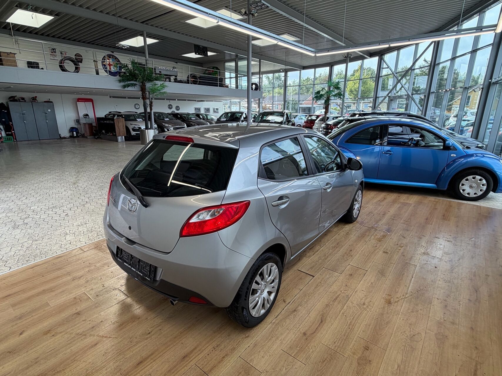 Sølv Mazda 2 fra 2009