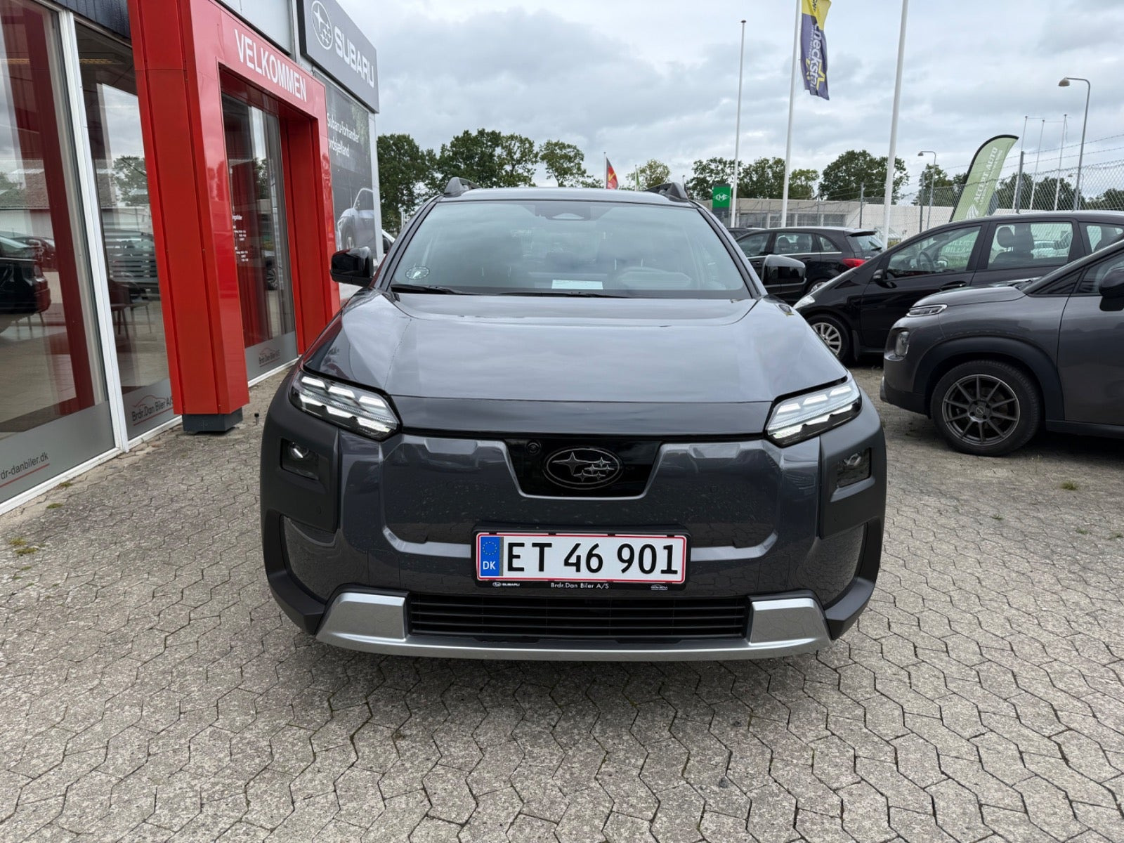 Grå Subaru e-Outback fra 2026
