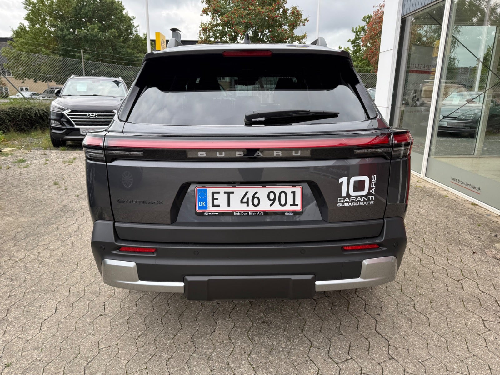 Grå Subaru e-Outback fra 2026