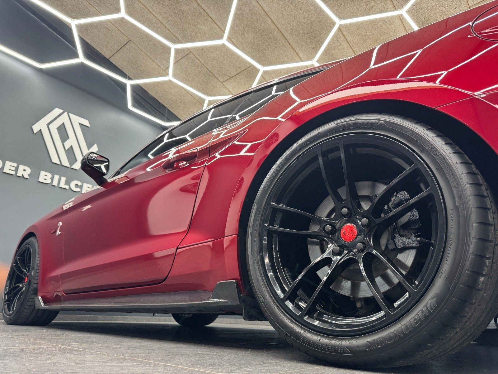 Rød Ford Mustang fra 2020