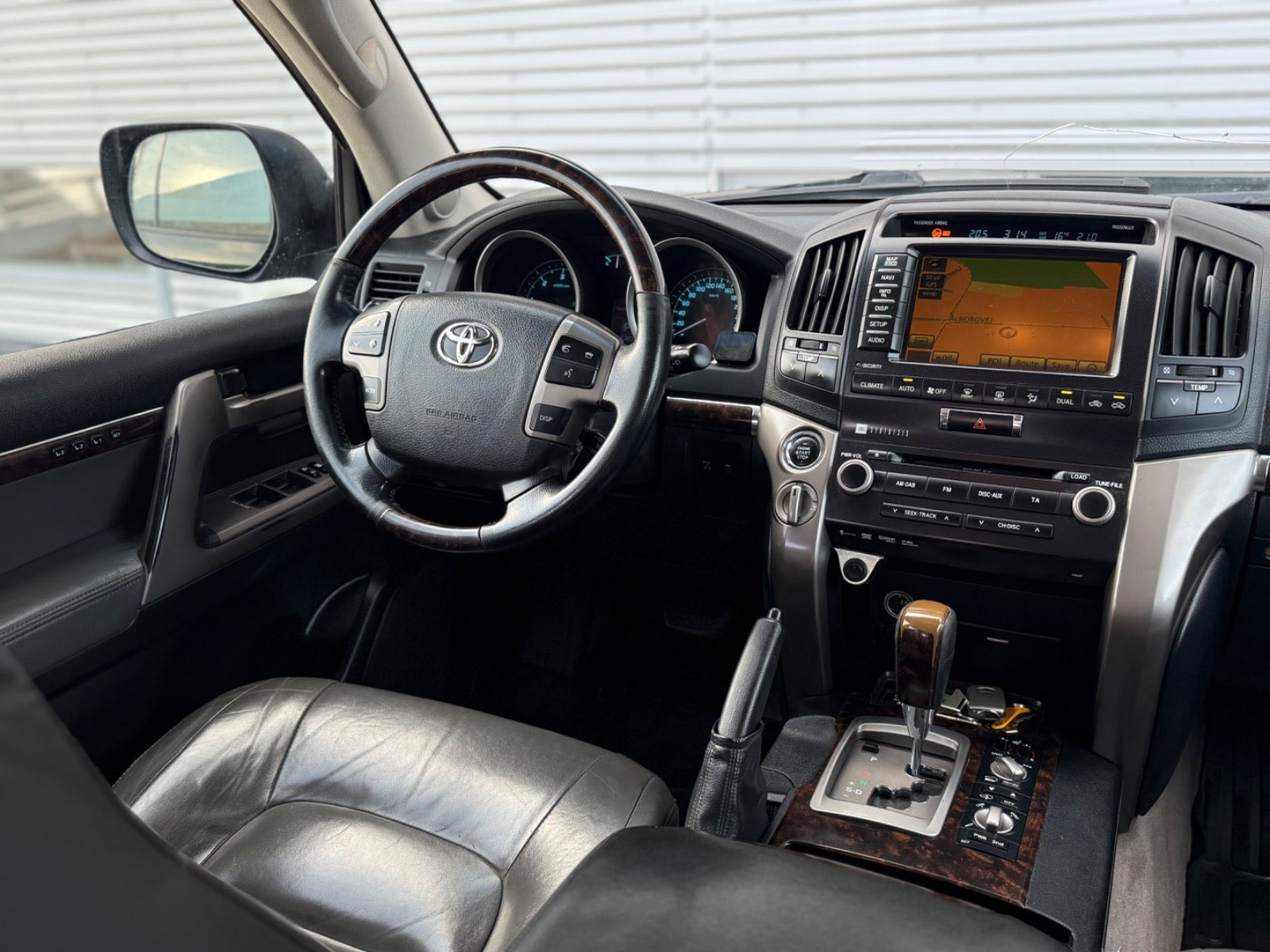 undefined Toyota Land Cruiser fra 2010
