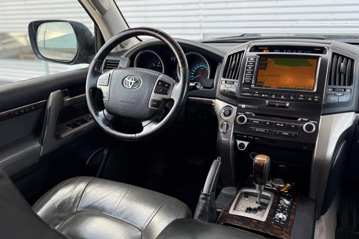undefined Toyota Land Cruiser fra 2010