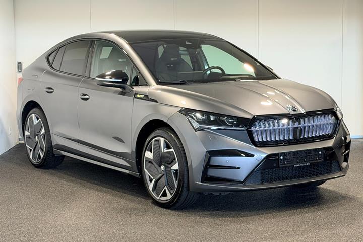 Grå Skoda Enyaq fra 2024