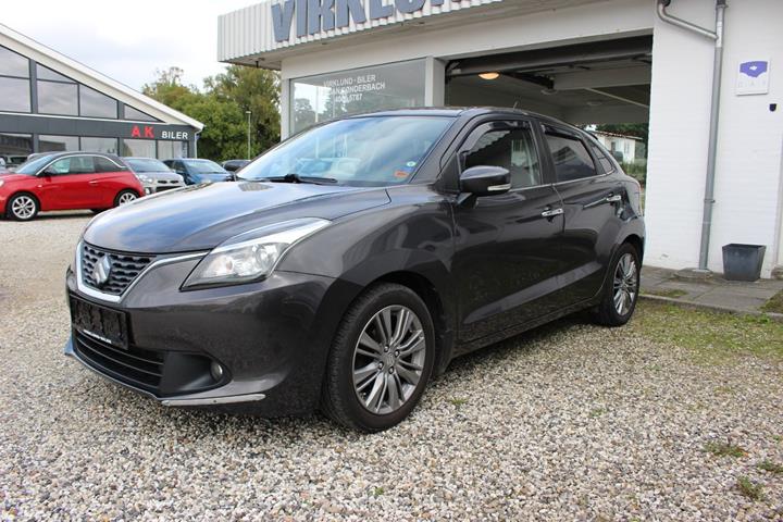 Grå Suzuki Baleno fra 2019